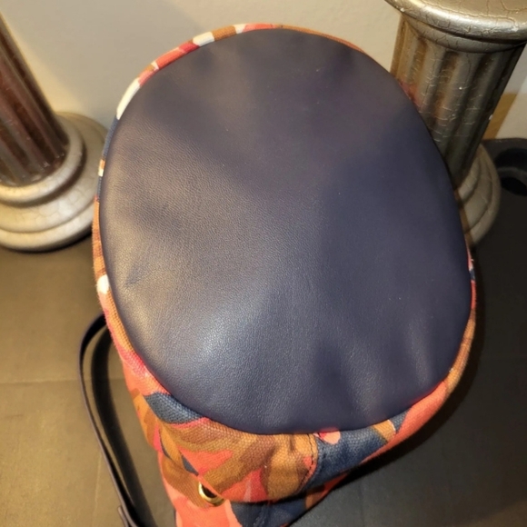 Who What Wear Floral Crossbody Purse - Picture 2 of 7